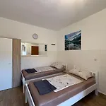 Meghan Apartment Pula