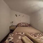 Meghan Apartment